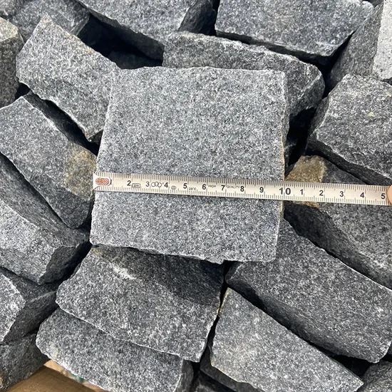 Natural New G654 Dark Grey Sesame Black Granite Floor Paving Stone Driveway Cube/Garden Outdoor Decorations Split Cobblestone Price 
